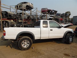 2004 Toyota Tacoma SR5 White Xtra Cab 2.7L AT 2WD #Z21562